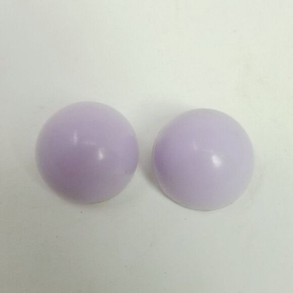 Vintage Lavender Pale Purple Dome Clip On Earrings, Plastic Lightweight - Picture 2 of 6
